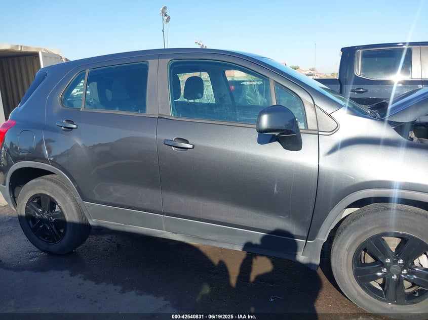 VIN 3GNCJKSB4LL220258 2020 CHEVROLET TRAX FWD LS