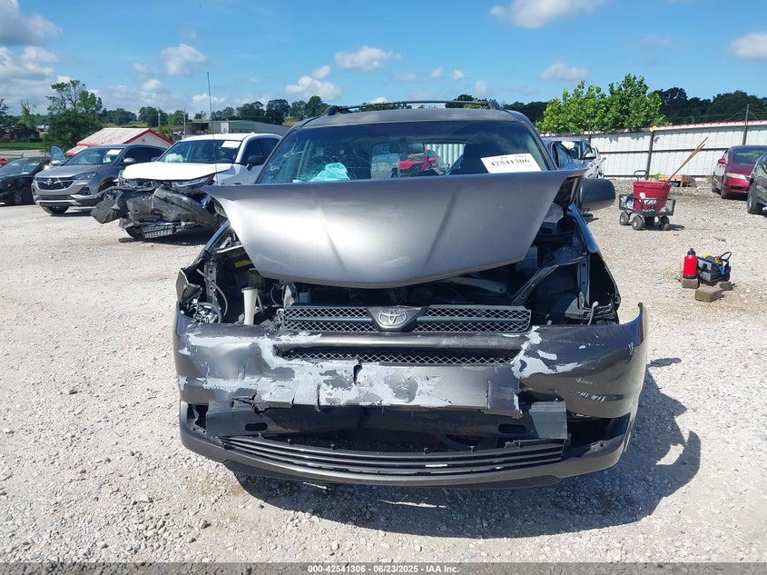 2004 Toyota Sienna Ce/Le VIN: 5TDZA23C04S078982 Lot: 42541306