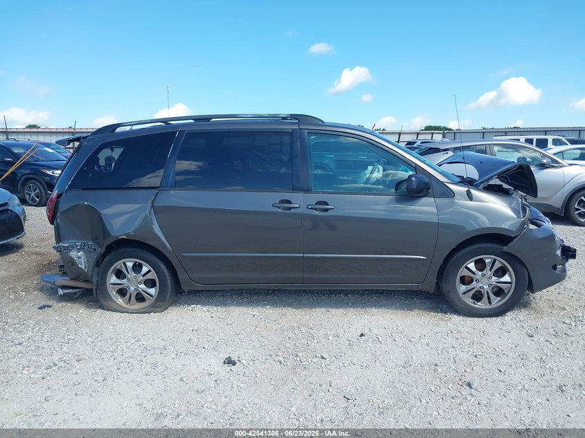 2004 Toyota Sienna Ce/Le VIN: 5TDZA23C04S078982 Lot: 42541306