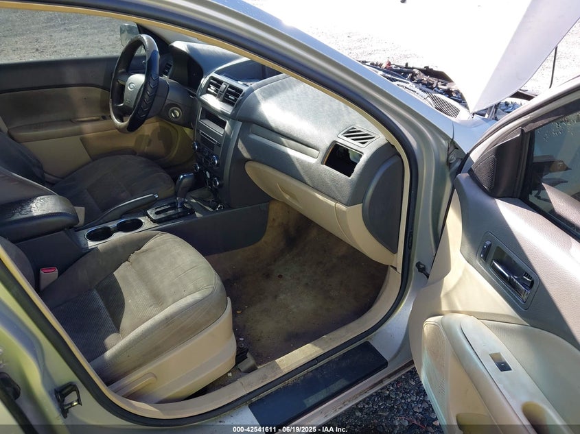 2010 FORD FUSION VIN: 3FAHP0HA5AR376020