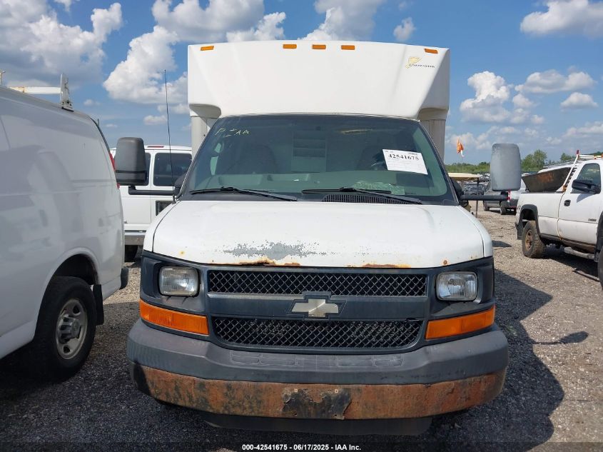2008 Chevrolet Express Cutaway Work Van VIN: 1GBJG31K381104350 Lot: 42541675