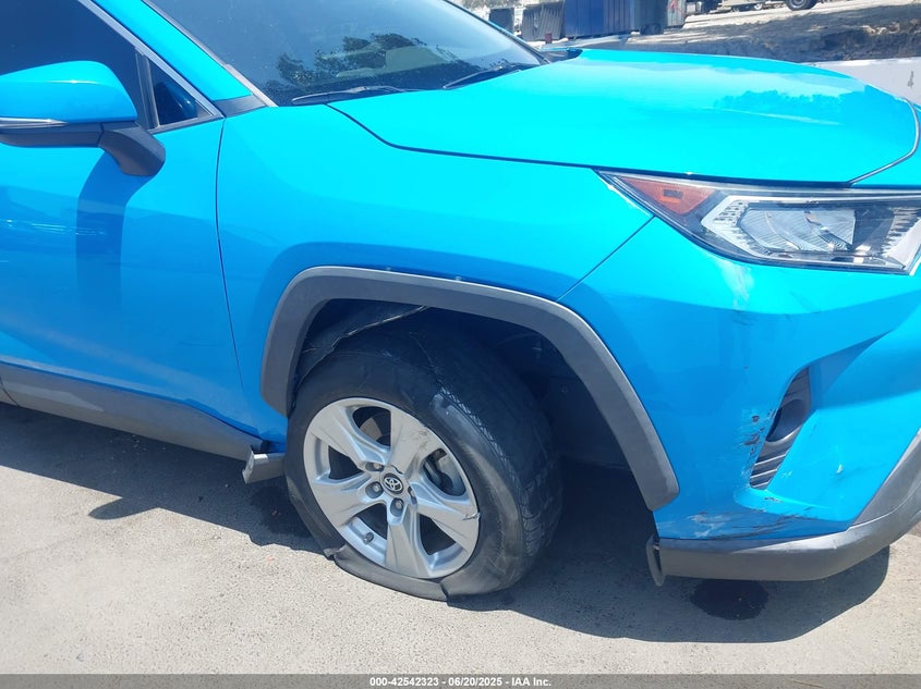 VIN 2T3W1RFV4KW006266 2019 TOYOTA RAV4 XLE