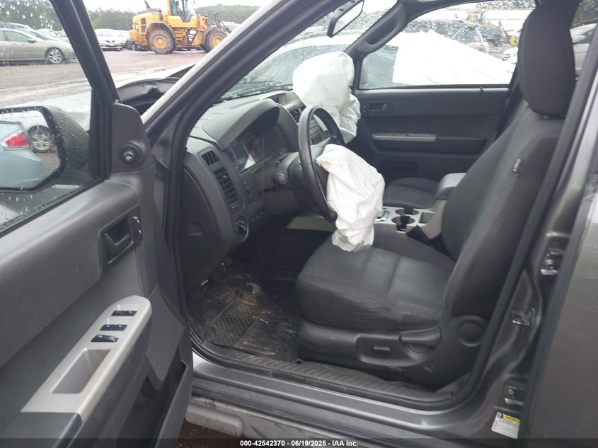 2010 FORD ESCAPE VIN: 1FMCU0D70AKC99788
