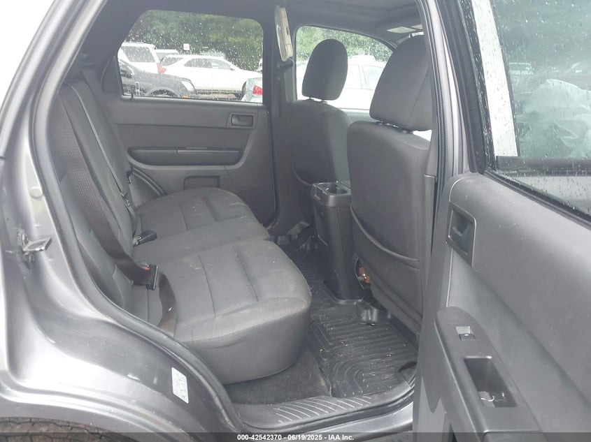 2010 FORD ESCAPE VIN: 1FMCU0D70AKC99788