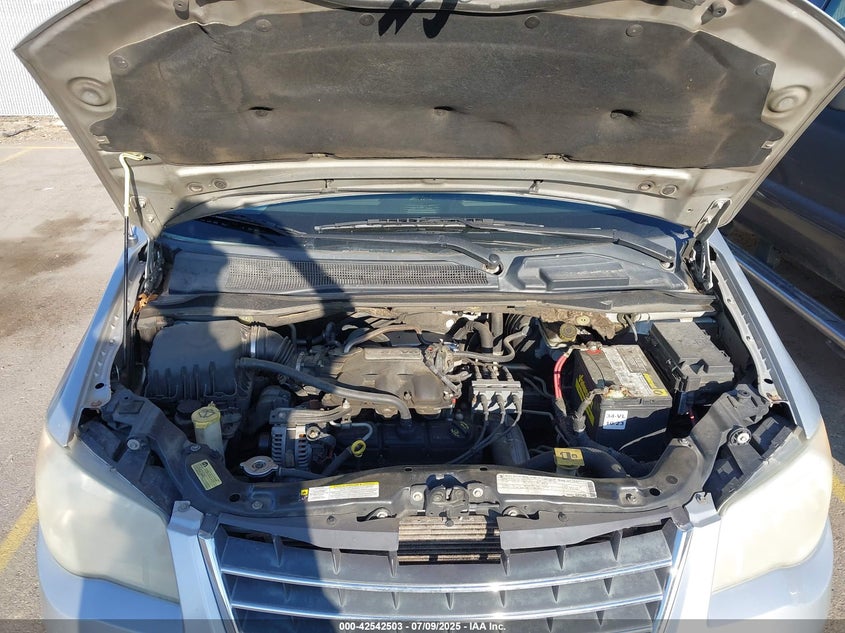 2010 CHRYSLER TOWN & COUNTRY VIN: 2A4RR5D1XAR236329
