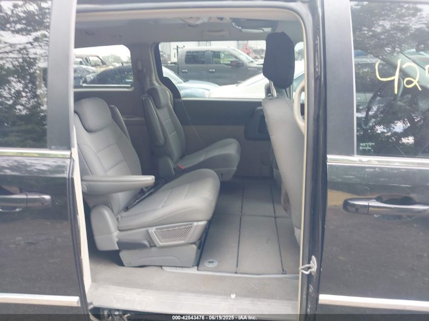 2010 Chrysler Town & Country Touring VIN: 2A4RR5D15AR305122 Lot: 42543476