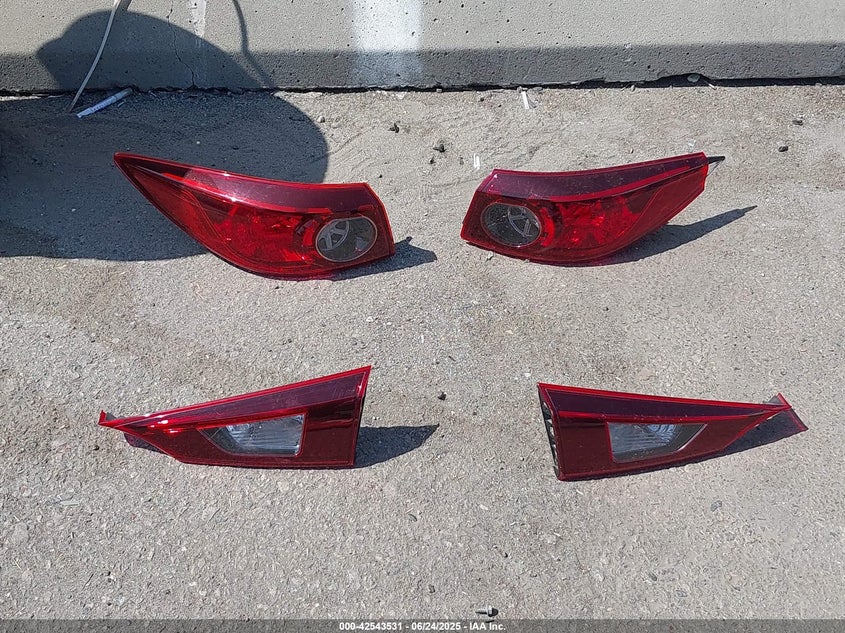 2015 MAZDA MAZDA3 I SPORT - 3MZBM1U70FM130485