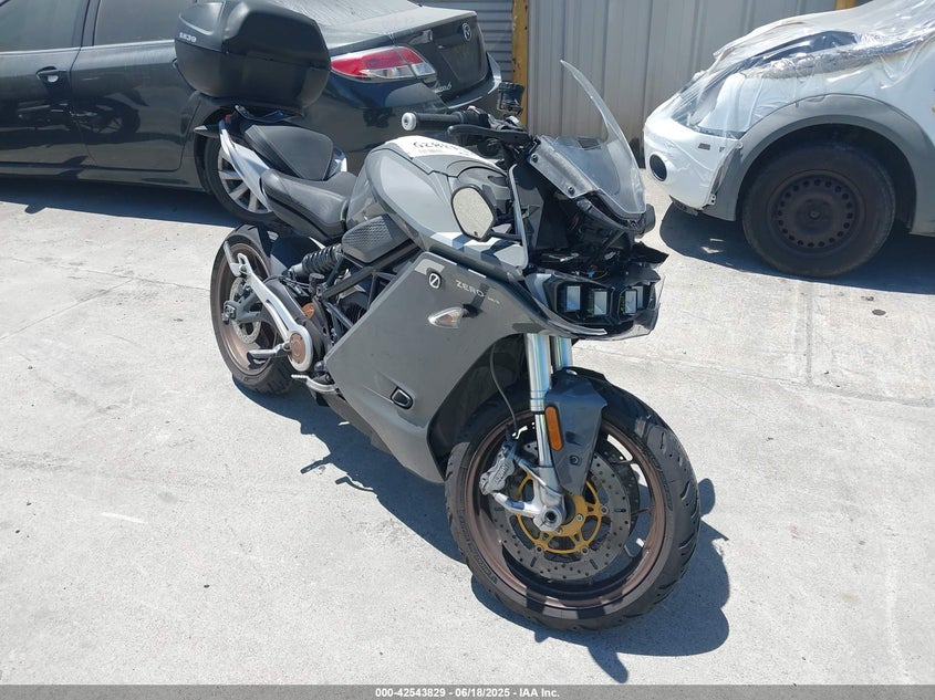 2021 ZERO MOTORCYCLES INC SR/S 0 CC(VIN: 538ZFBZ75MCL17947