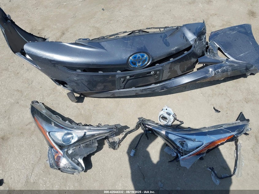 2017 TOYOTA PRIUS VIN: JTDKARFU6H3046916