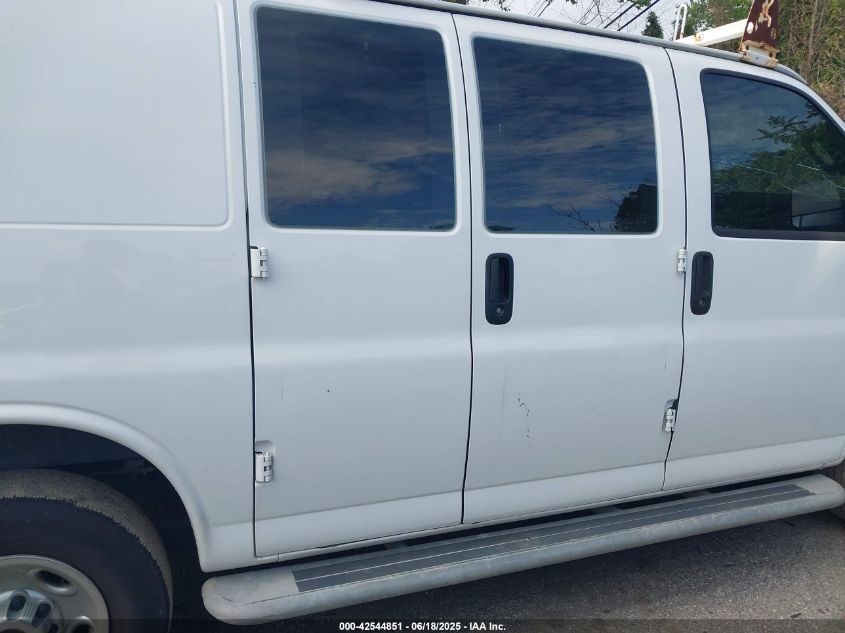 2019 GMC Savana 2500 Work Van VIN: 1GTW7AFG3K1248725 Lot: 42544851