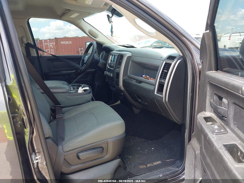 2015 RAM 1500 EXPRESS - 1C6RR7KT4FS516606