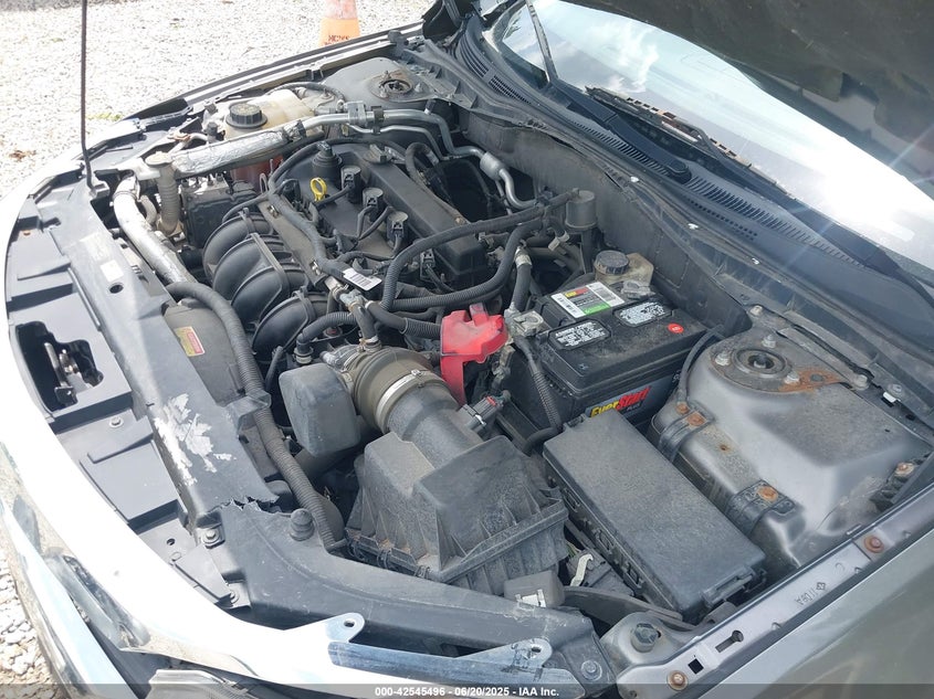 2010 FORD FUSION VIN: 3FAHP0JA5AR371202