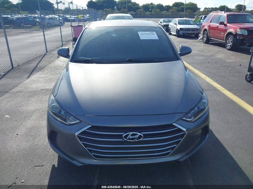 2018 HYUNDAI ELANTRA SE - 5NPD74LF9JH352146