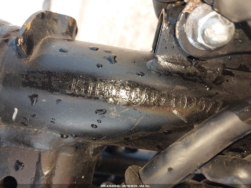 2024 Suzuki Gsx800 F VIN: JS1EM13BXR7102577 Lot: 42545549