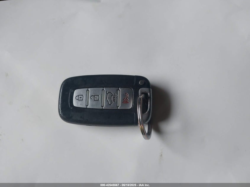 2012 KIA SORENTO VIN: 5XYKWDA25CG195297