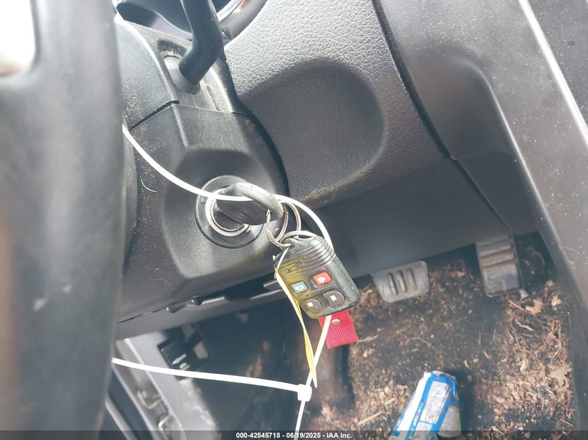 2005 Ford Mustang V6 Deluxe/V6 Premium VIN: 1ZVFT80N555179168 Lot: 42545718