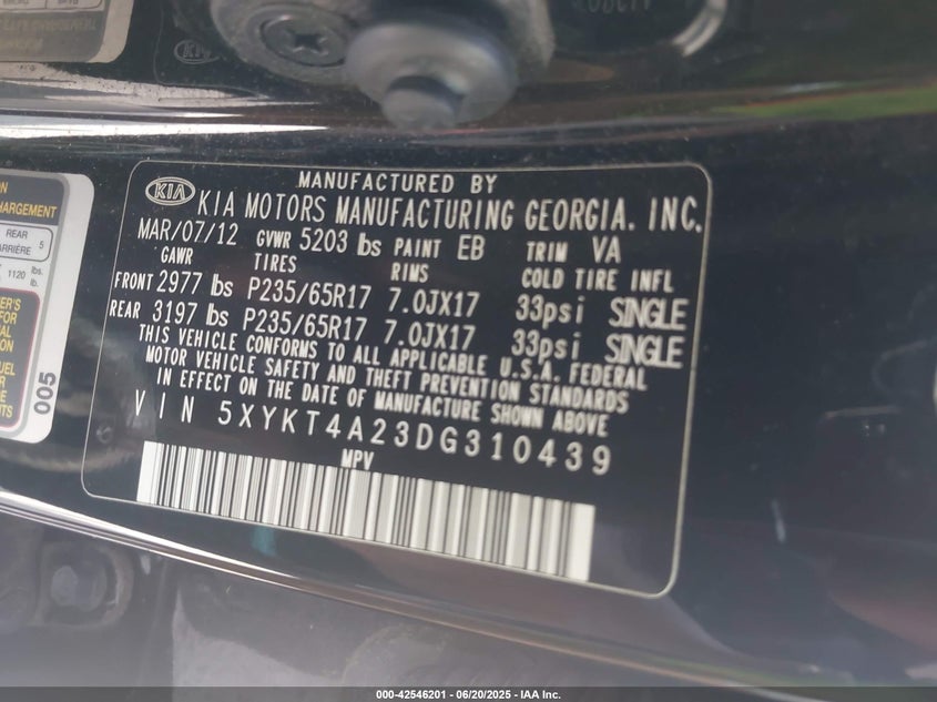2013 KIA SORENTO VIN: 5XYKT4A23DG310439