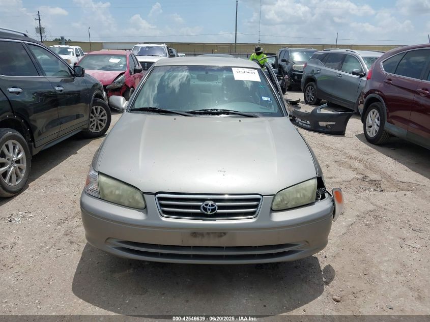 2001 Toyota Camry Le VIN: 4T1BG22K01U059649 Lot: 42546639