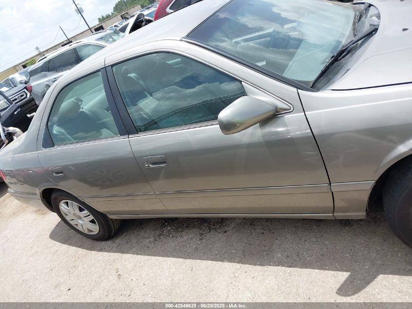 2001 Toyota Camry Le VIN: 4T1BG22K01U059649 Lot: 42546639