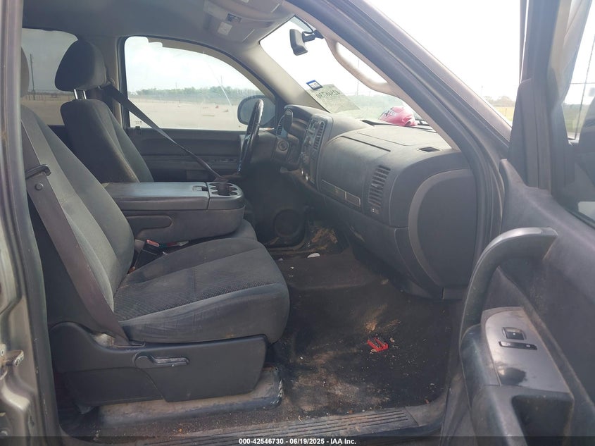 2008 CHEVROLET SILVERADO 1500 VIN: 2GCEC13JX81190848