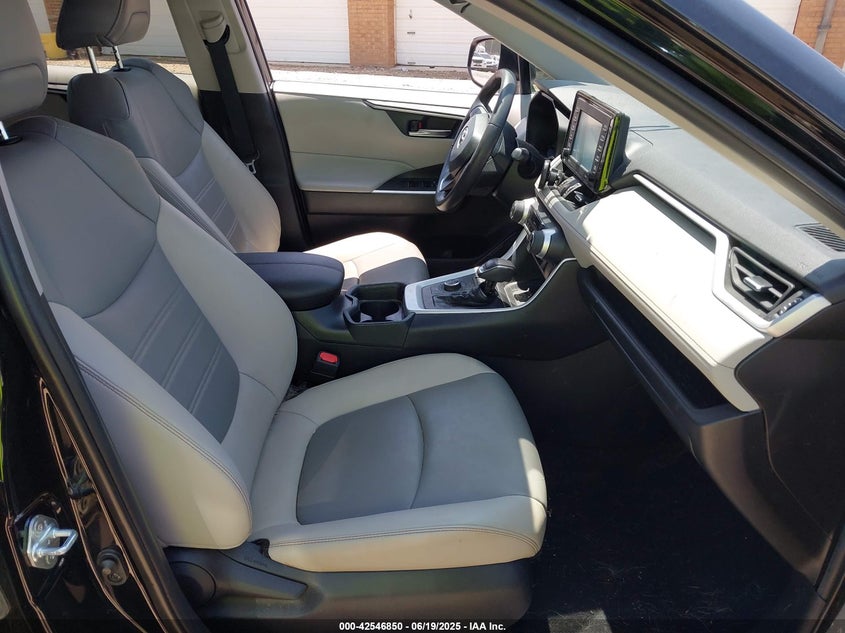 2021 TOYOTA RAV4 HYBRID XLE PREMIUM - 2T3B6RFV7MW020889