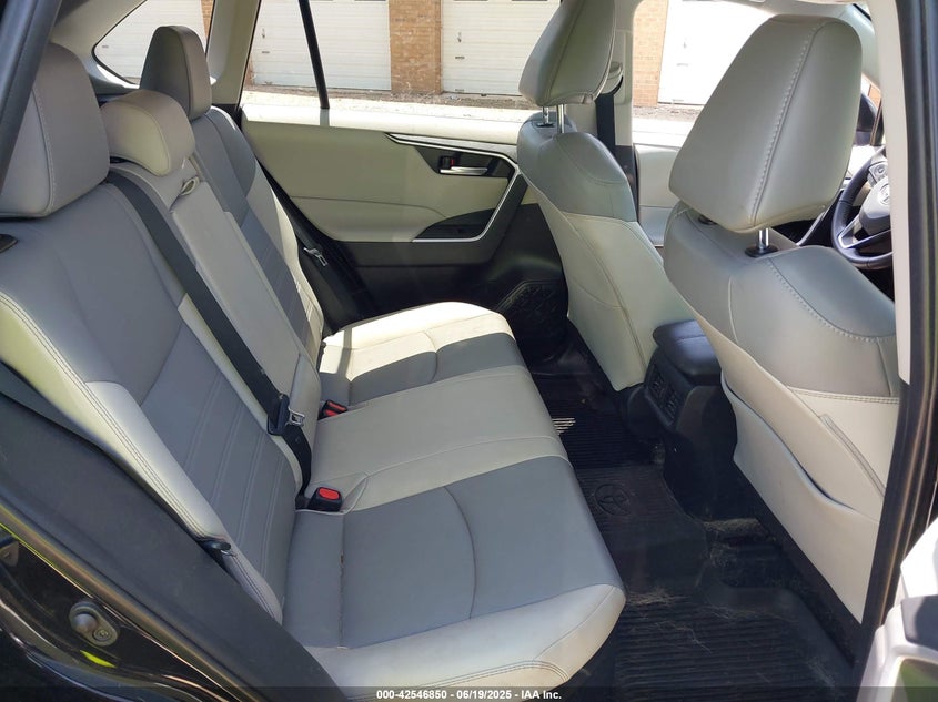 2021 TOYOTA RAV4 HYBRID XLE PREMIUM - 2T3B6RFV7MW020889