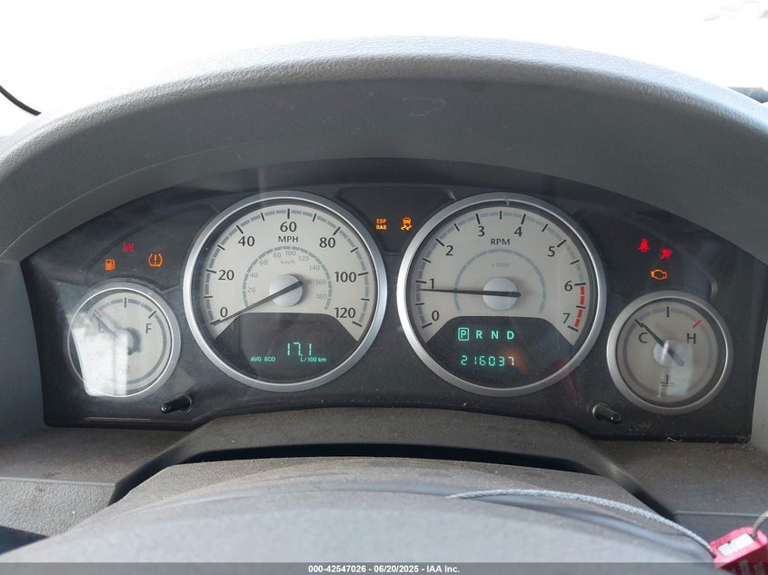 2008 CHRYSLER TOWN & COUNTRY VIN: 2A8HR44H98R650701