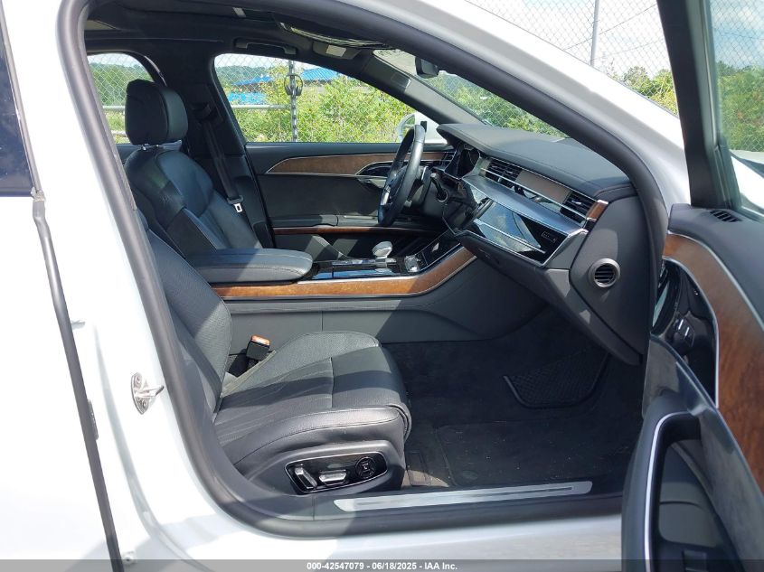 2021 Audi A8 L - WAU8DAF82MN028690