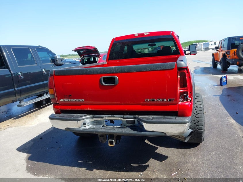 2005 Chevrolet Silverado 2500Hd Ls VIN: 1GCHK23275F812986 Lot: 42547093