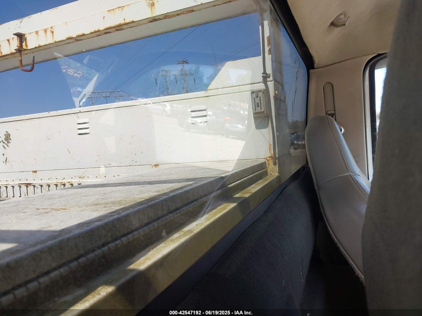 2008 Ford F-250 Xl/Xlt VIN: 1FDNF21558EC22652 Lot: 42547192