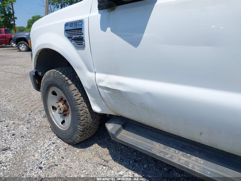2008 Ford F-250 Xl/Xlt VIN: 1FDNF21558EC22652 Lot: 42547192