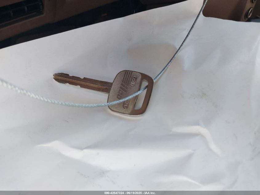 2002 Toyota Tundra Ltd V8 VIN: 5TBBT48142S285508 Lot: 42547324