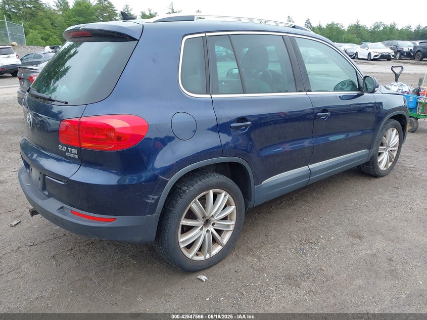 2012 VOLKSWAGEN TIGUAN VIN: WVGBV7AX7CW552641