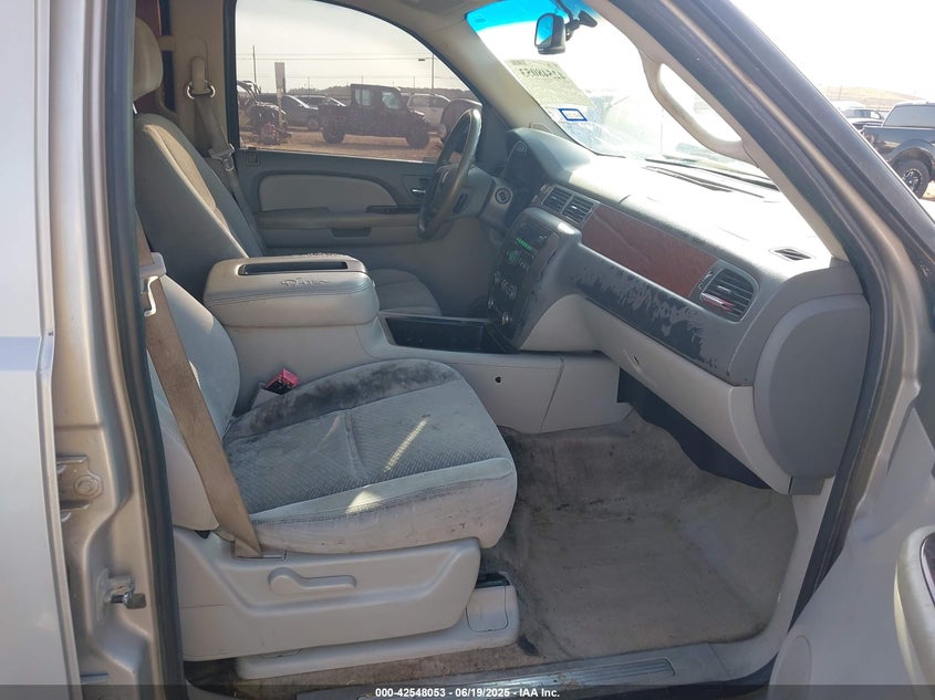 2007 GMC YUKON VIN: 1GKFC13047R228113