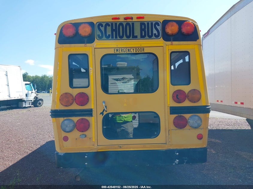 2006 Chevrolet Express Cutaway Work Van VIN: 1GBHG312461148157 Lot: 42548152