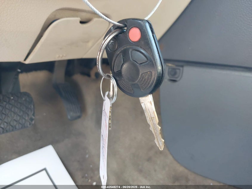 2011 Ford Fusion Se VIN: 3FAHP0HA7BR305323 Lot: 42548274