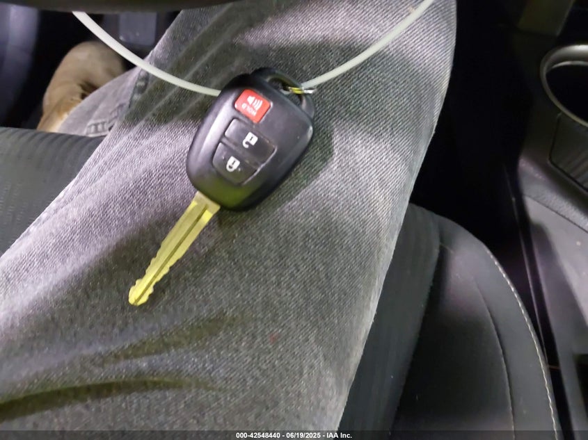 2013 Toyota Rav4 Xle VIN: JTMRFREV1DD023137 Lot: 42548440