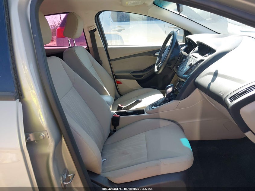 2015 FORD FOCUS VIN: 1FADP3K20FL262336