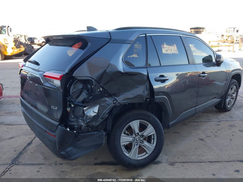 2024 Toyota Rav4 Xle VIN: 2T3W1RFV6RC274036 Lot: 42548742