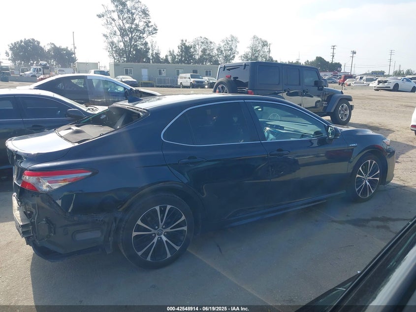 2018 TOYOTA CAMRY HYBRID VIN: 4T1B21HK2JU505672