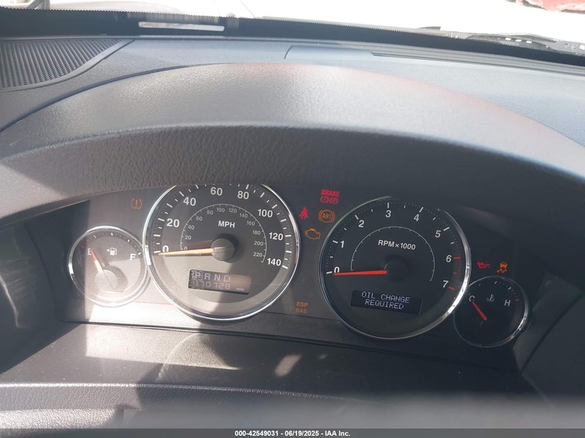 2008 JEEP GRAND CHEROKEE VIN: 1J8HR48N38C205038