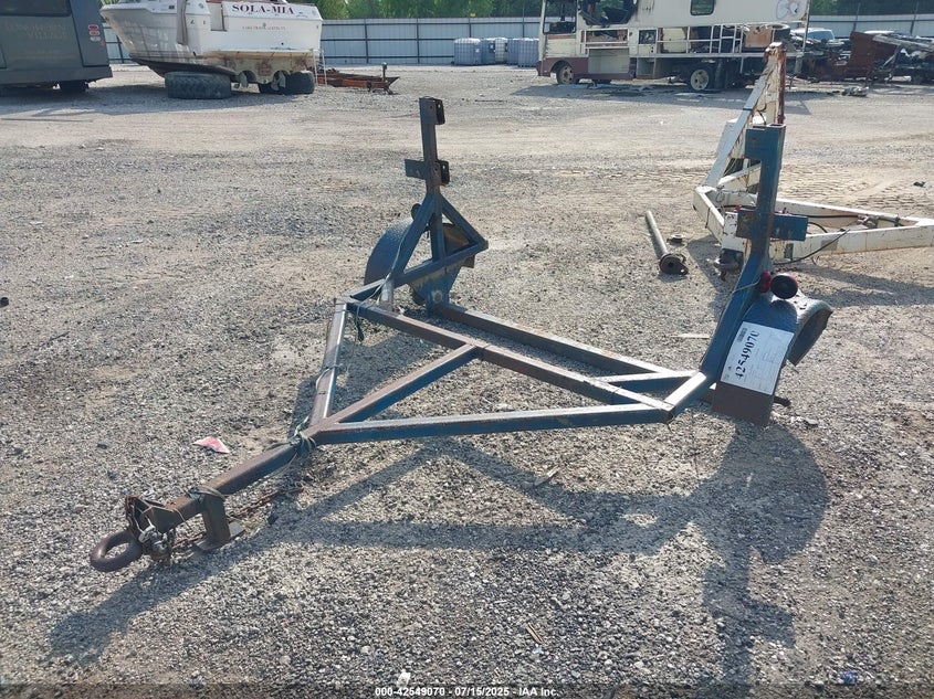 Vin: 0000000000000t421, lot: 43041919, miscellaneous trailer 20162