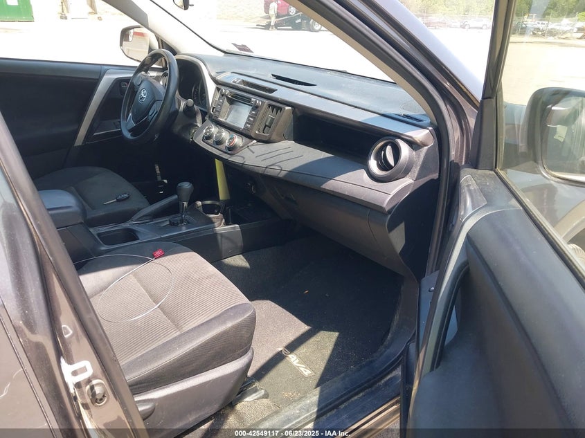 2016 TOYOTA RAV4 LE - JTMBFREV3GJ093200