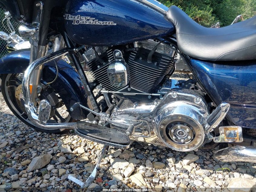 2014 Harley-Davidson Flhx Street Glide VIN: 1HD1KBM19EB698947 Lot: 42549200