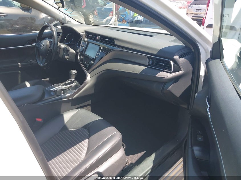 2019 TOYOTA CAMRY SE - 4T1B11HK3KU835065