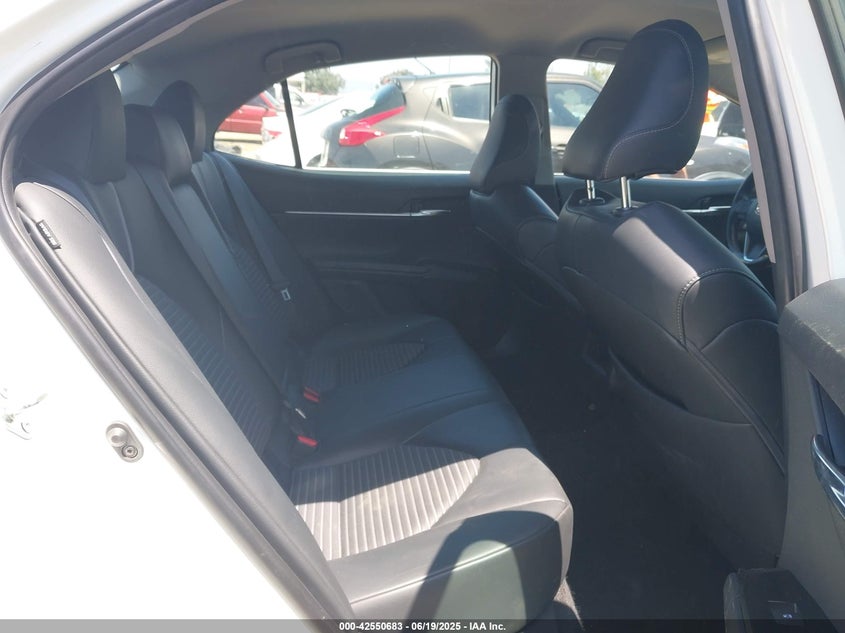 2019 TOYOTA CAMRY SE - 4T1B11HK3KU835065