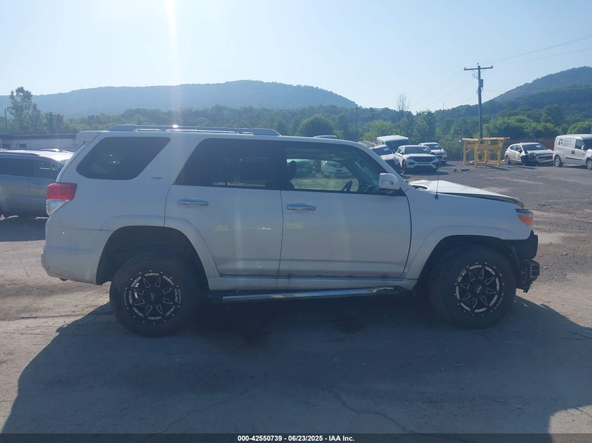2013 TOYOTA 4RUNNER SR5 - JTEBU5JR8D5144813