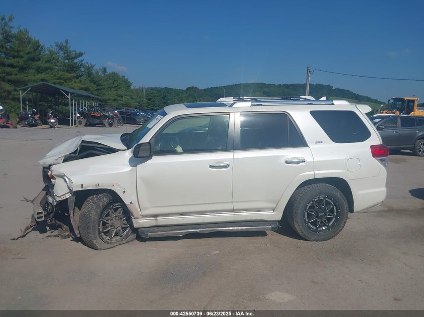 2013 TOYOTA 4RUNNER SR5 - JTEBU5JR8D5144813