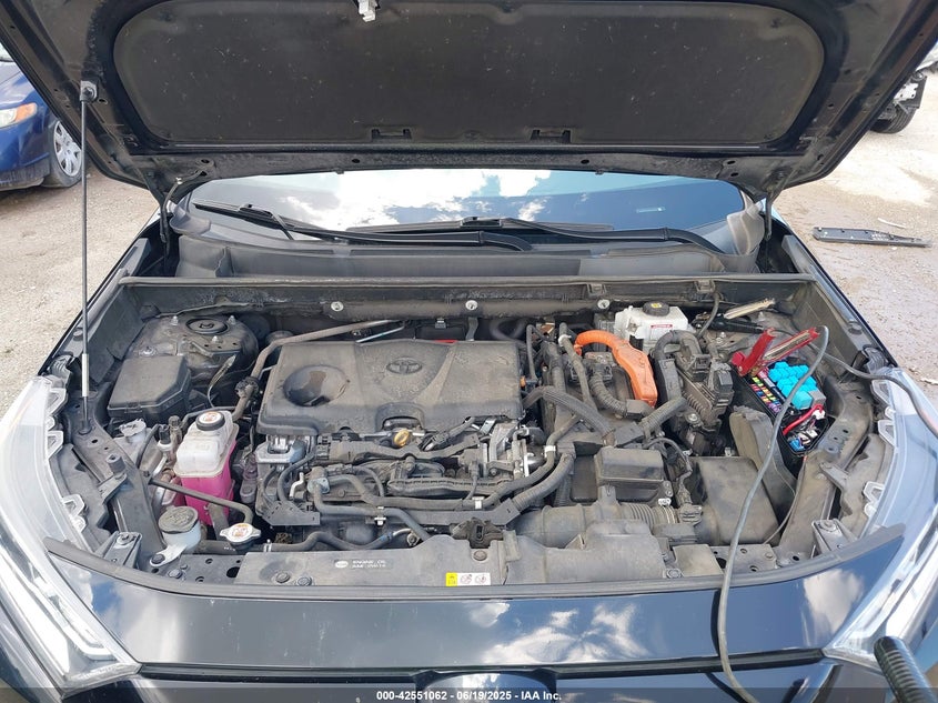 2021 TOYOTA RAV4 HYBRID XLE - 4T3RWRFV5MU040881