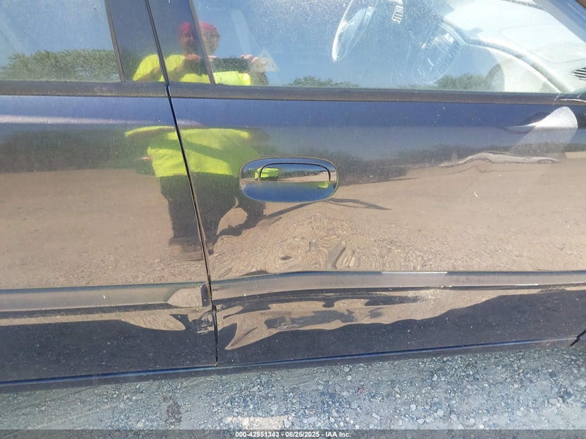 2011 KIA RIO VIN: KNADH4A35B6950667